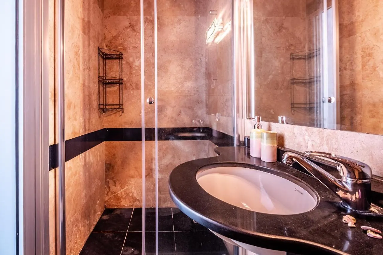 Authentic Flat With Excellent Location In Beyoglu Apartment Istanbul 0*,