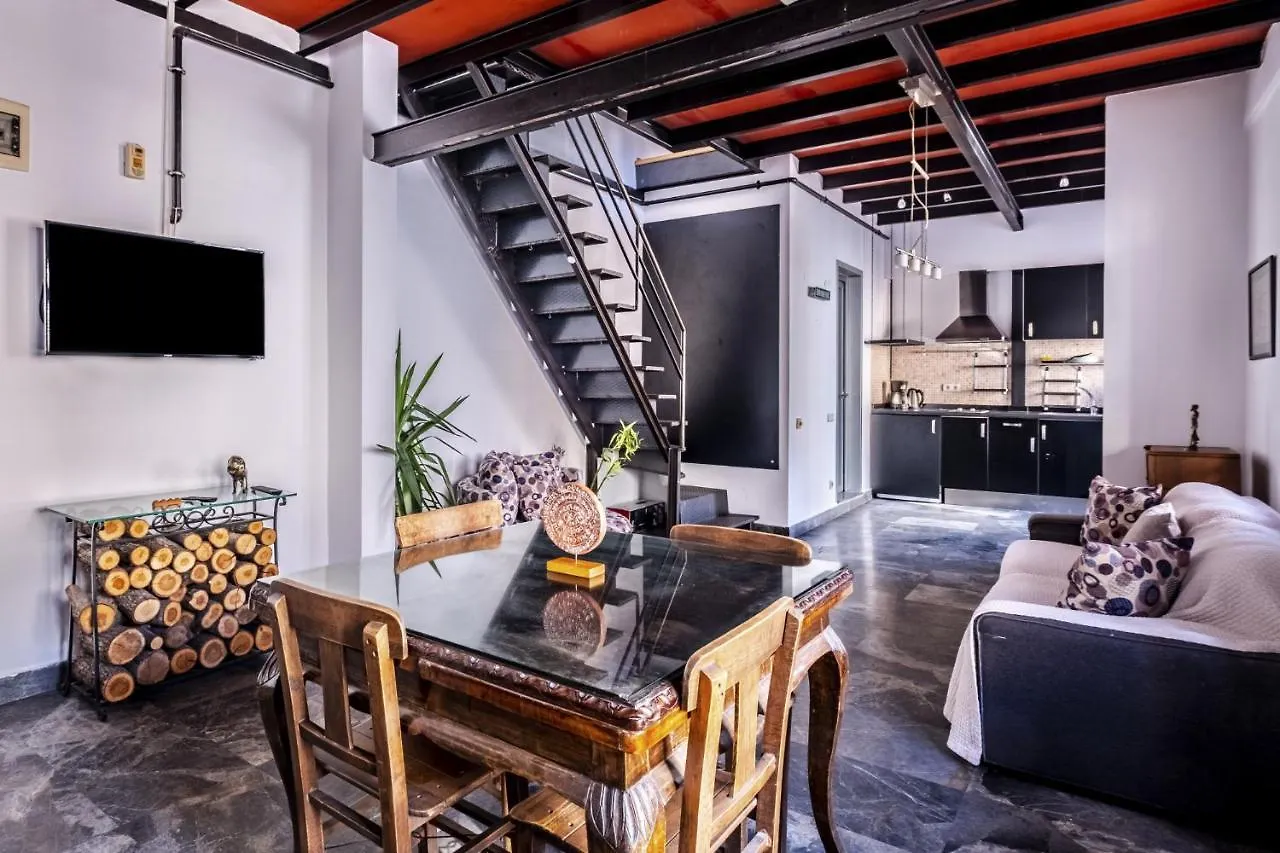 Ferienwohnung Authentic Flat With Excellent Location In Beyoglu Istanbul