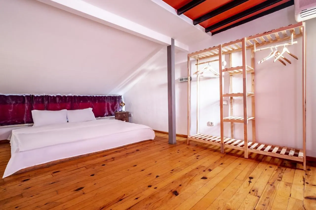 Ferienwohnung Authentic Flat With Excellent Location In Beyoglu Istanbul Apartment